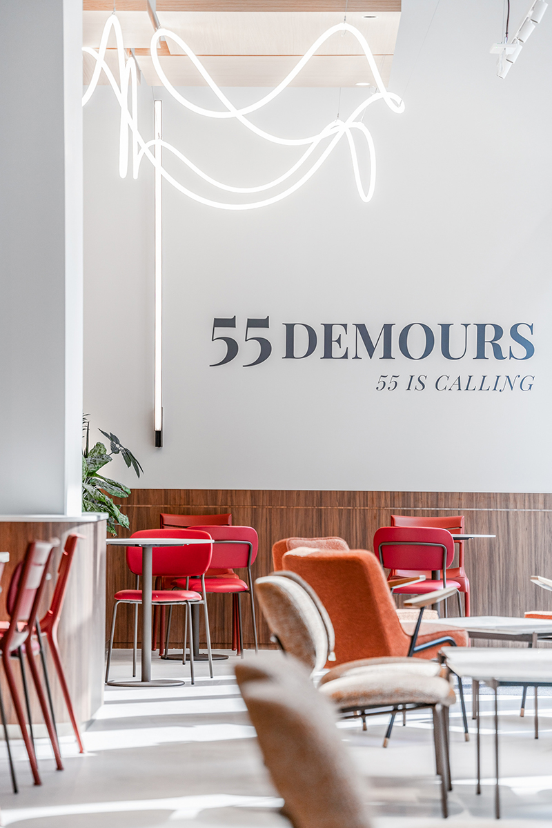 55 Demours